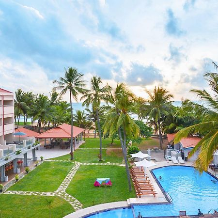 Paradise Beach Hotel نيجومبو المظهر الخارجي الصورة