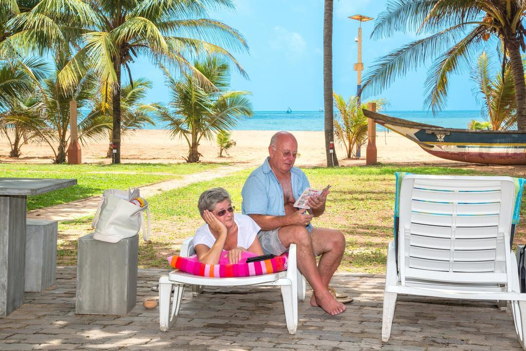 Paradise Beach Hotel نيجومبو المظهر الخارجي الصورة