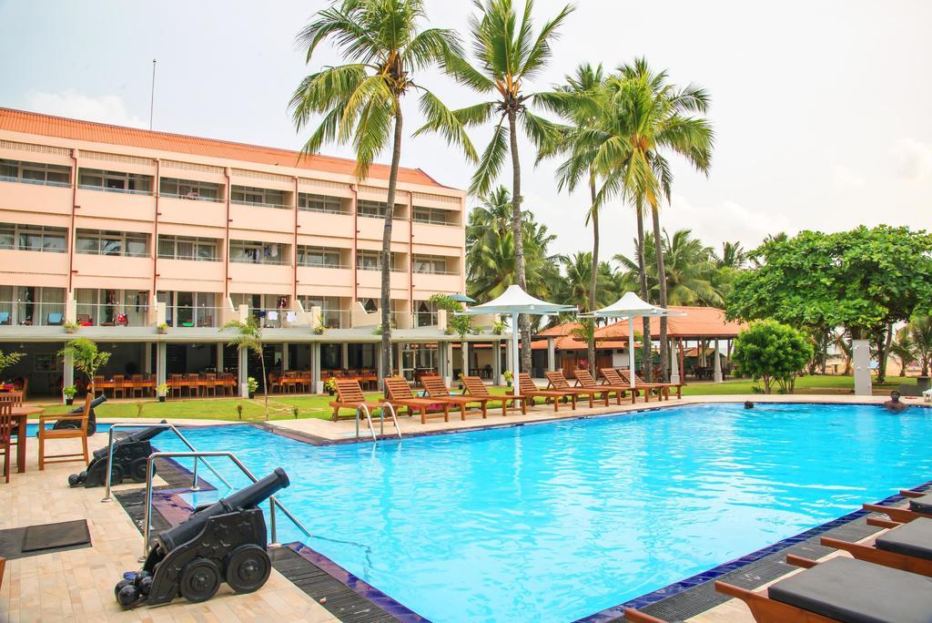 Paradise Beach Hotel نيجومبو المظهر الخارجي الصورة
