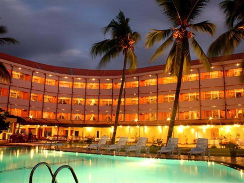 Paradise Beach Hotel نيجومبو المظهر الخارجي الصورة