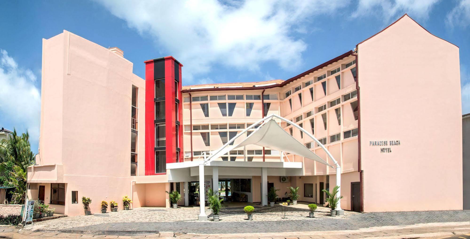 Paradise Beach Hotel نيجومبو المظهر الخارجي الصورة